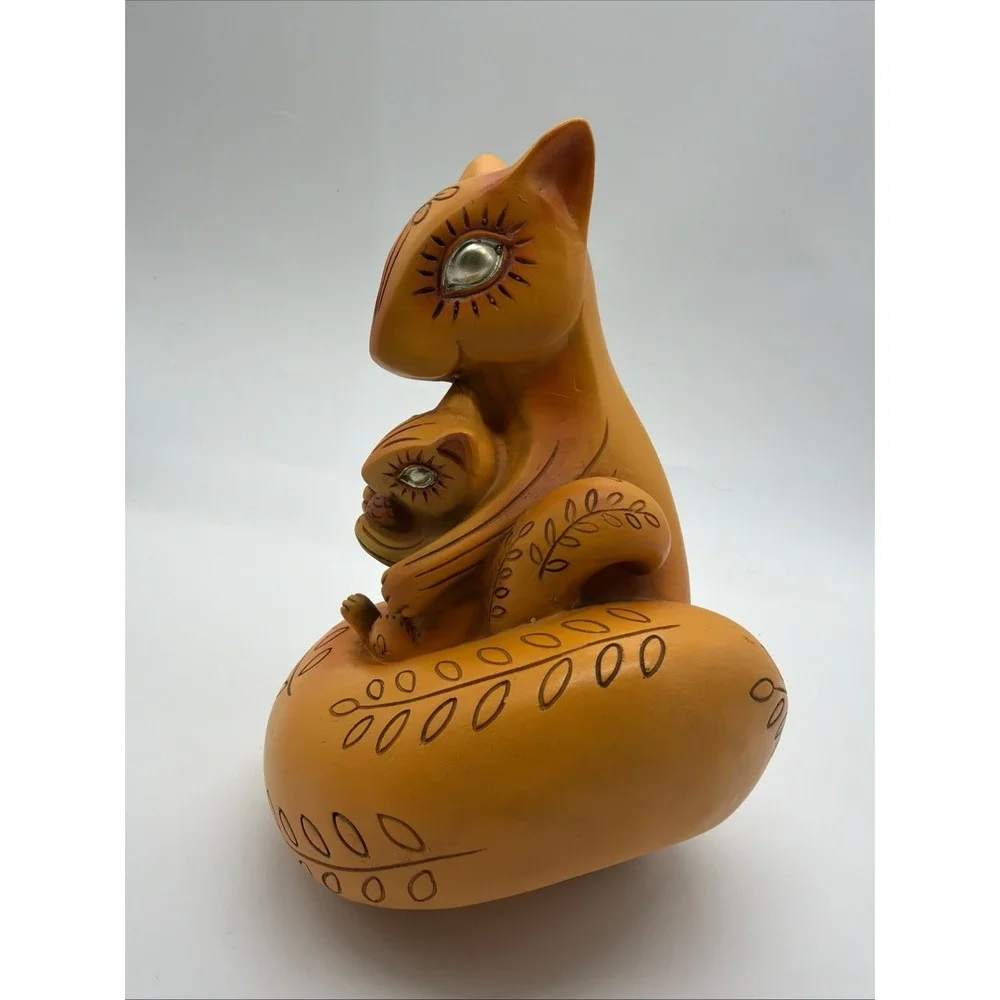 Handmade Wood Chipmunk Squirrel Figurine Hand‎ Painted